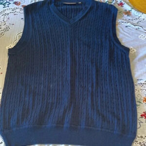 Greg Norman vest size Medium M navy
